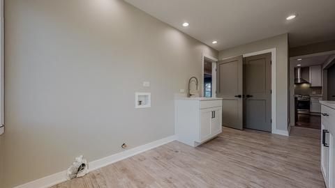 213 E Farnham Ln, Wheaton, IL 60189 photo 13