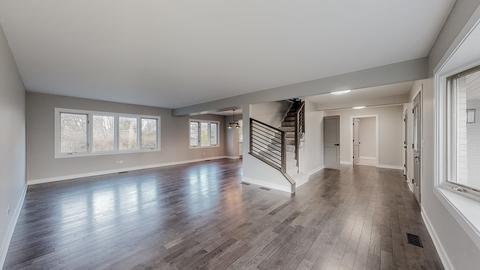 213 E Farnham Ln, Wheaton, IL 60189 photo 4