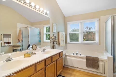 2021 Cloverdale Ln, Algonquin, IL 60102 photo 10