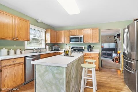 2021 Cloverdale Ln, Algonquin, IL 60102 photo 6