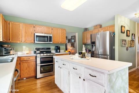 2021 Cloverdale Ln, Algonquin, IL 60102 photo 4