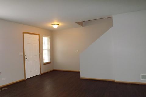 2228 Ridge Dr, Hebron, IL 60034 photo 3