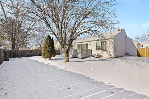 725 W Highgoal Dr, Wheeling, IL 60090 photo 18