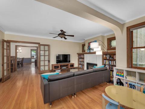 7606 Vine St, River Forest, IL 60305 photo 3