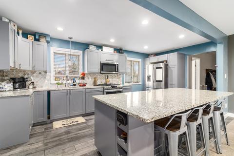 16413 S Howard St, Plainfield, IL 60586 photo 4