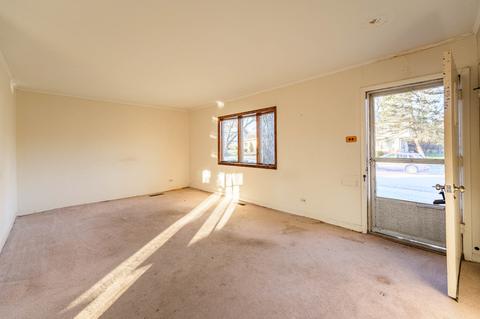 471 Tomahawk St, Park Forest, IL 60466 photo 2