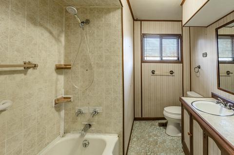 471 Tomahawk St, Park Forest, IL 60466 photo 9