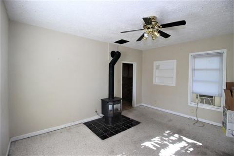 1132 N State St, Bloomington, IL 61701 photo 4