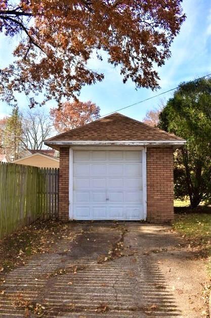 1105 3rd Ave, Sterling, IL 61081 photo 2