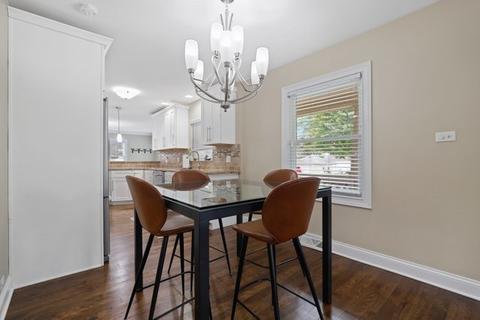 934 S Spring Rd, Elmhurst, IL 60126 photo 4