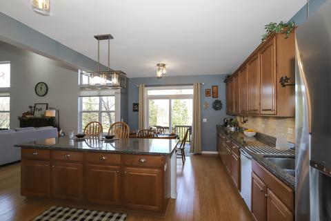 592 Wexford Dr, Elgin, IL 60124 photo 18