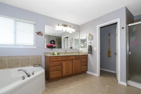 592 Wexford Dr, Elgin, IL 60124 photo 33