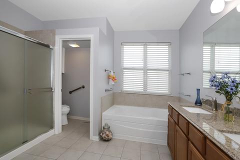 592 Wexford Dr, Elgin, IL 60124 photo 27