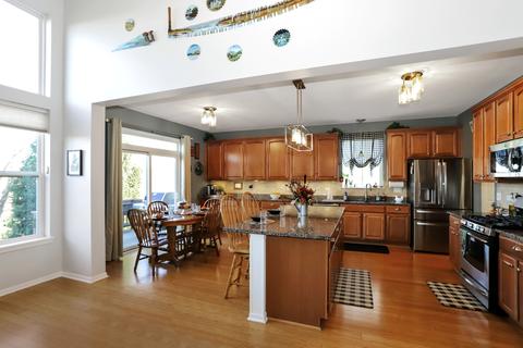 592 Wexford Dr, Elgin, IL 60124 photo 15