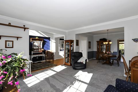 592 Wexford Dr, Elgin, IL 60124 photo 9