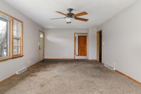 1 Linda Ln, Normal, IL 61761 photo 5