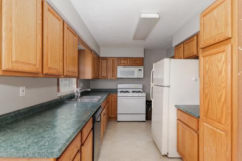 1 Linda Ln, Normal, IL 61761 photo 8