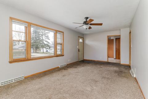 1 Linda Ln, Normal, IL 61761 photo 4