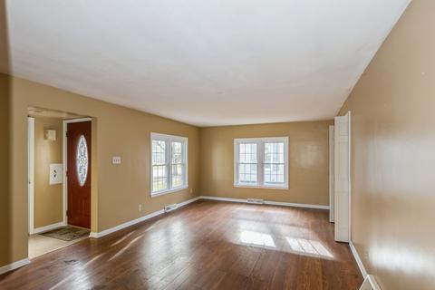 965 S 5 Th Ave, Kankakee, IL 60901 photo 2