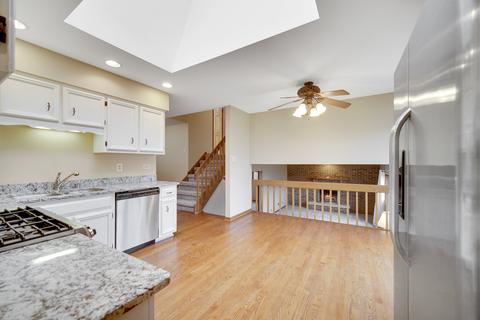 19149 Grant St, Lansing, IL 60438 photo 8