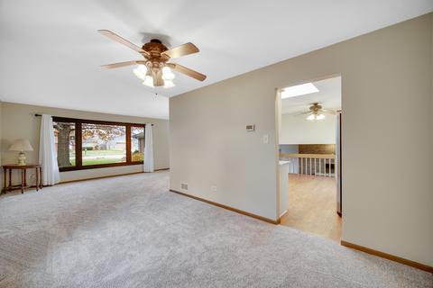19149 Grant St, Lansing, IL 60438 photo 6