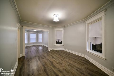6344 S Eberhart Ave, Chicago, IL 60637 photo 4