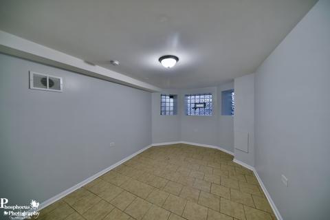 6344 S Eberhart Ave, Chicago, IL 60637 photo 12