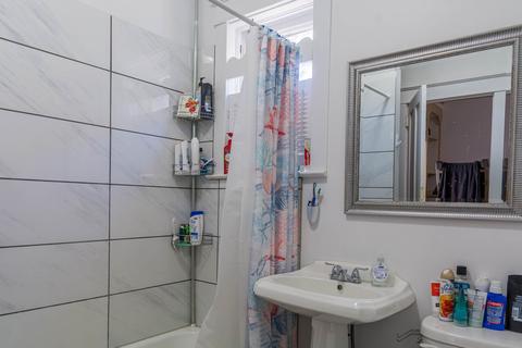 417 Algona Ave, Elgin, IL 60120 photo 10
