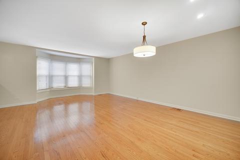 1130 Oakview Dr, Wheaton, IL 60187 photo 5