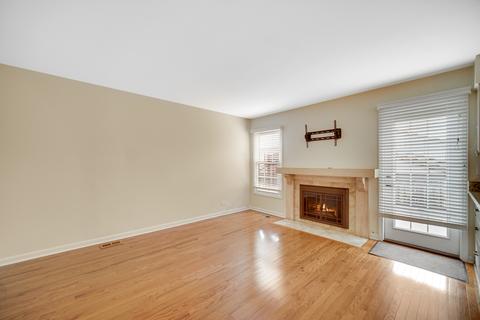 1130 Oakview Dr, Wheaton, IL 60187 photo 12