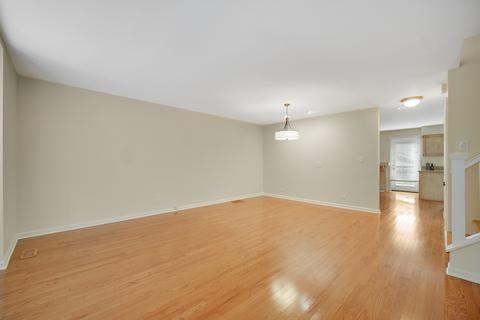 1130 Oakview Dr, Wheaton, IL 60187 photo 4