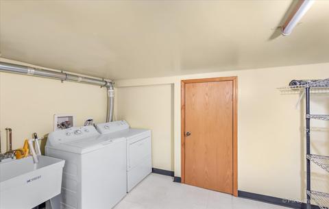 2325 N Mobile Ave, Chicago, IL 60639 photo 17
