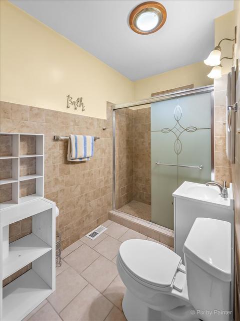 2325 N Mobile Ave, Chicago, IL 60639 photo 13