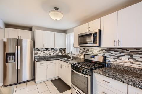 17510 Roy St, Lansing, IL 60438 photo 4