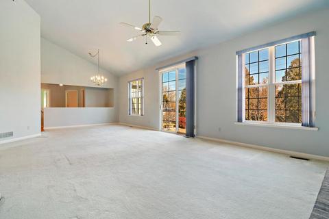 942 Donnelly Pl, Mchenry, IL 60050 photo 5