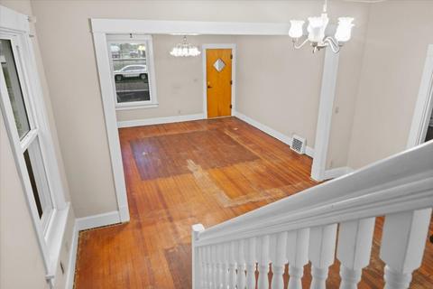677 E Front St, El Paso, IL 61738 photo 16