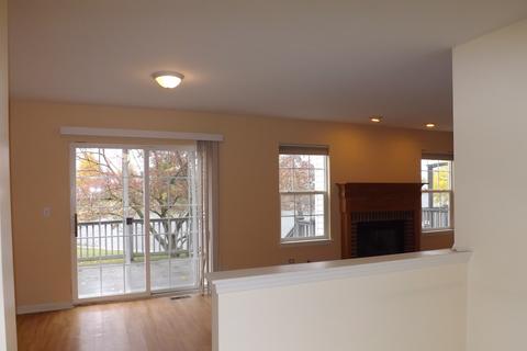 1251 Horseshoe Ln, Bartlett, IL 60103 photo 7
