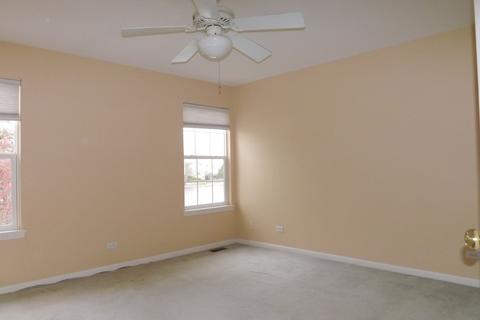 1251 Horseshoe Ln, Bartlett, IL 60103 photo 13