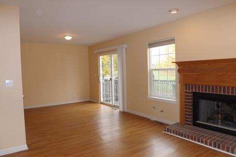 1251 Horseshoe Ln, Bartlett, IL 60103 photo 3
