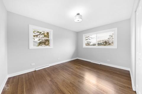 237 Michael Mnr, Glenview, IL 60025 photo 10