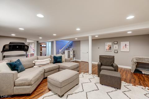 809 Pershing Ave, Wheaton, IL 60189 photo 11