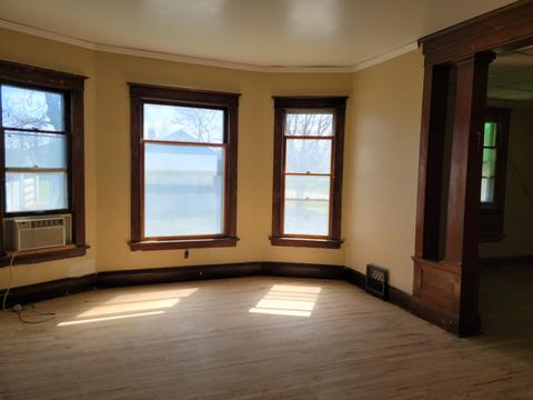 932 S Dearborn Ave, Kankakee, IL 60901 photo 4