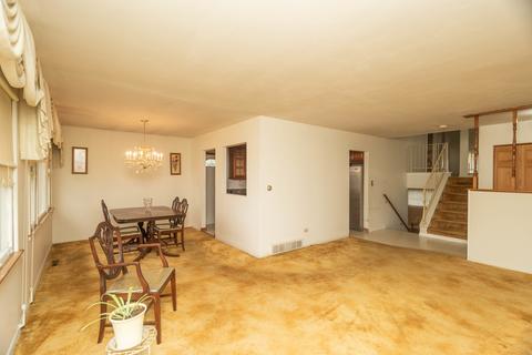 740 S Westgate Rd, Des Plaines, IL 60016 photo 6