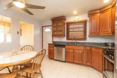 740 S Westgate Rd, Des Plaines, IL 60016 photo 11