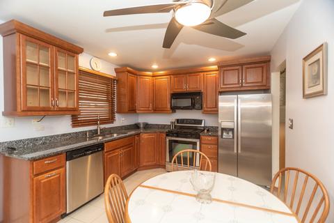 740 S Westgate Rd, Des Plaines, IL 60016 photo 9
