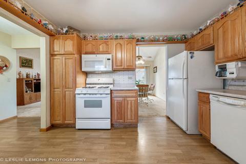 2212 Stirrup Ln, Wheaton, IL 60189 photo 14