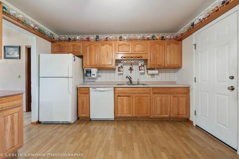 2212 Stirrup Ln, Wheaton, IL 60189 photo 13