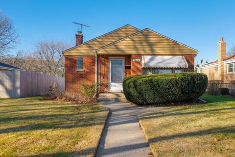 1236 Pitner Ave, Evanston, IL 60202 photo 1
