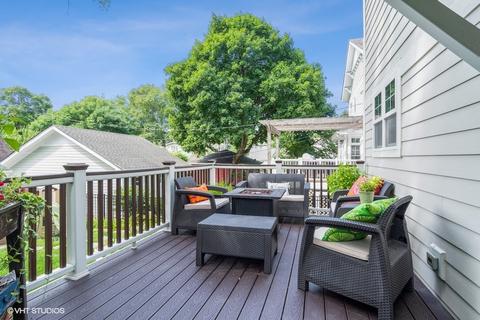 730 E Chicago Ave, Naperville, IL 60540 photo 24