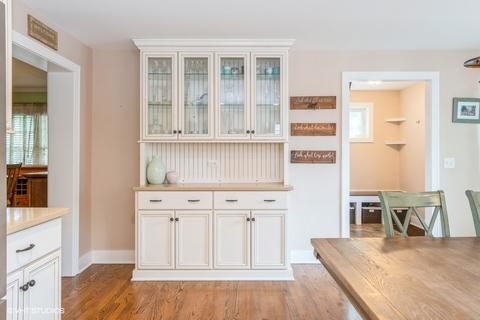 730 E Chicago Ave, Naperville, IL 60540 photo 6